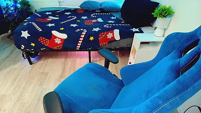 CranberryHot online show from 02-15-26, 08:24