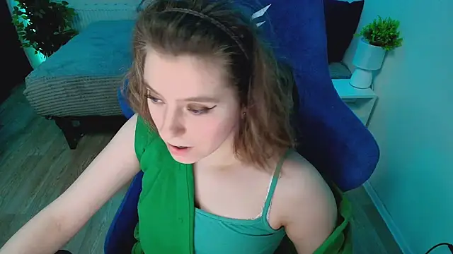 CranberryHot online show from 04-19-26, 06:10