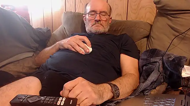 snickers1 online show from 04-12-26, 02:11