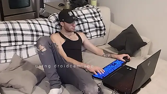 Snapshot of jijicool1 chatting on 12-05-25, 05:38 jijicool1 online show from 12-05-25, 05:38