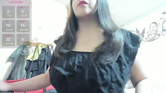 Snapshot of latinfemale chatting on 09-21-25, 09:38 latinfemale online show from 09-21-25, 09:38