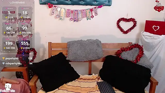 Snapshot of DestinyHills chatting on 02-13-25, 03:56 DestinyHills online show from 02-13-25, 03:56