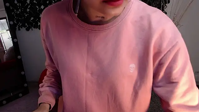 Snapshot of DestinyHills chatting on 03-21-25, 12:39 DestinyHills online show from 03-21-25, 12:39