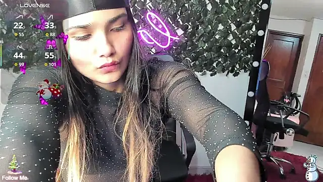 Snapshot of DestinyHills chatting on 11-26-25, 11:55 DestinyHills online show from 11-26-25, 11:55