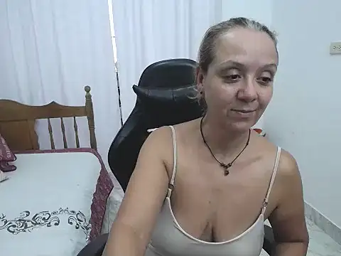 yeslluisa online show from 05-05-26, 07:55