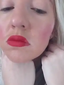 Snapshot of Mllesha74000 chatting on 11-02-25, 01:02 Mllesha74000 online show from 11-02-25, 01:02