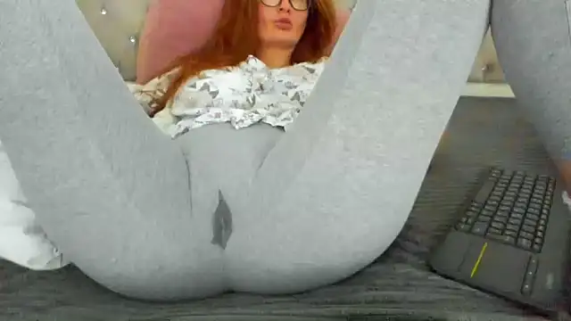 Snapshot of meryamvip chatting on 12-17-24, 04:21 meryamvip online show from 12-17-24, 04:21