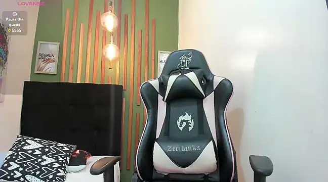 Sharloth milf online show from 03-06-25, 03:56