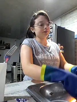 Snapshot of linda-schmidt chatting on 11-07-25, 01:05 linda-schmidt online show from 11-07-25, 01:05