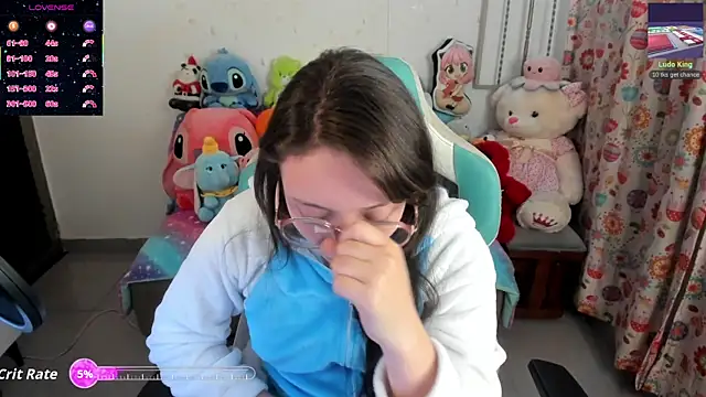 Snapshot of linda-schmidt chatting on 11-22-25, 02:43 linda-schmidt online show from 11-22-25, 02:43