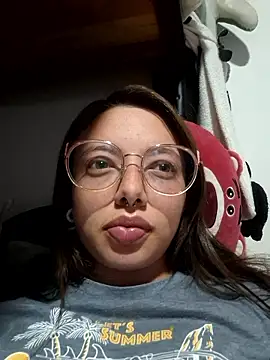 Snapshot of linda-schmidt chatting on 01-13-26, 02:17 linda-schmidt online show from 01-13-26, 02:17