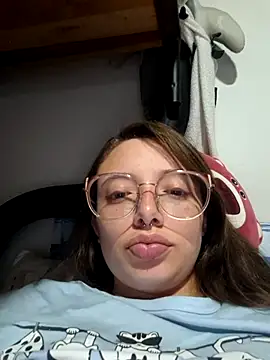 Snapshot of linda-schmidt chatting on 02-15-26, 03:25 linda-schmidt online show from 02-15-26, 03:25