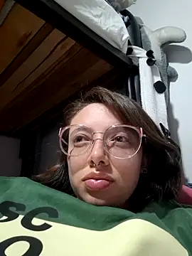 Snapshot of linda-schmidt chatting on 03-07-26, 03:58 linda-schmidt online show from 03-07-26, 03:58