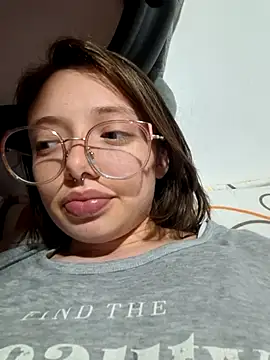 linda-schmidt online show from 07-23-26, 03:37