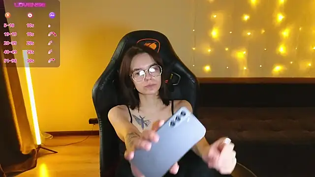 alyssa sweet online show from 01-29-25, 04:15