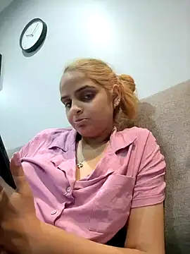 Snapshot of DirtySnowball69 chatting on 09-21-25, 07:15 DirtySnowball69 online show from 09-21-25, 07:15