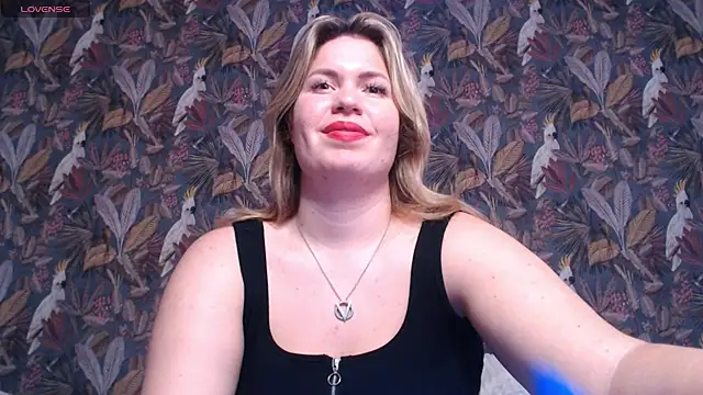 HotTiffani online show from 03-07-25, 11:18