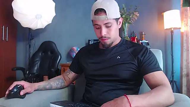 geirge teacherxx online show from 11-05-25, 08:53