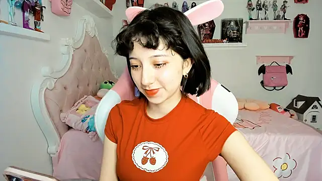 cherrycute online show from 11-29-25, 08:39