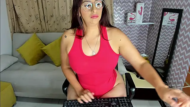 Snapshot of rukminilatin chatting on 01-24-25, 10:32 rukminilatin online show from 01-24-25, 10:32
