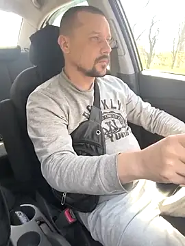 DanielOhCool online show from 04-17-26, 09:01