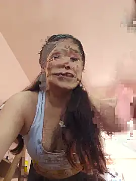 Snapshot of DORYY chatting on 05-13-26, 04:37 DORYY online show from 05-13-26, 04:37
