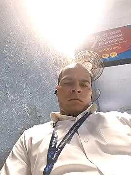 Snapshot of Vickyrajput009 chatting on 01-13-26, 11:54 Vickyrajput009 online show from 01-13-26, 11:54