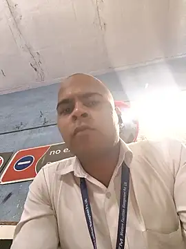 Snapshot of Vickyrajput009 chatting on 01-14-26, 08:47 Vickyrajput009 online show from 01-14-26, 08:47