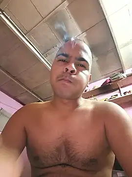 Snapshot of Vickyrajput009 chatting on 01-19-26, 02:15 Vickyrajput009 online show from 01-19-26, 02:15