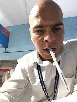 Snapshot of Vickyrajput009 chatting on 02-10-26, 11:14 Vickyrajput009 online show from 02-10-26, 11:14