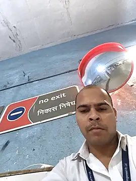 Snapshot of Vickyrajput009 chatting on 02-17-26, 09:54 Vickyrajput009 online show from 02-17-26, 09:54