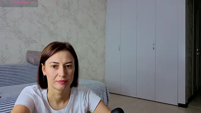 Snapshot of sweeetgirls2021 chatting on 07-16-26, 03:23 sweeetgirls2021 online show from 07-16-26, 03:23