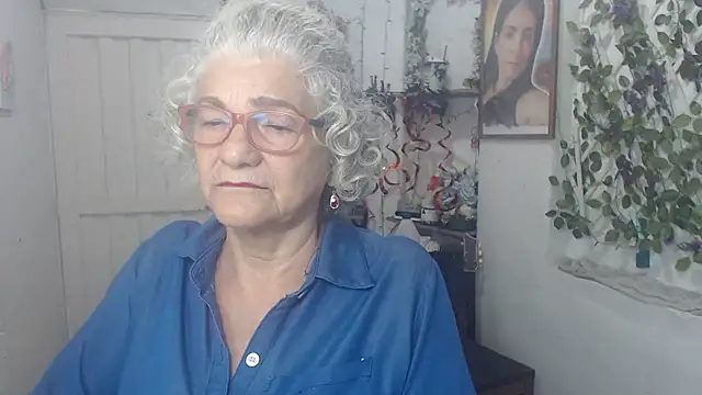 FunnyGrandma online show from 10-26-25, 11:31
