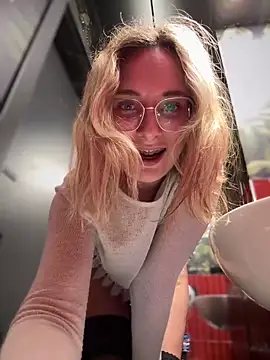 The Snowwhitee online show from 02-03-25, 10:11