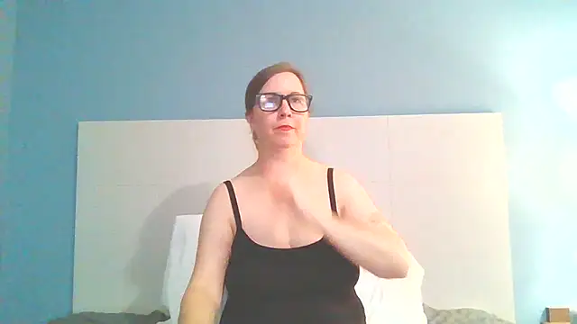 Snapshot of SweetandNaughty1 chatting on 02-18-25, 11:19 SweetandNaughty1 online show from 02-18-25, 11:19