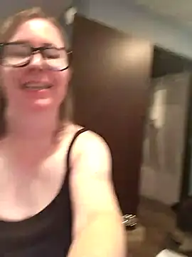 Snapshot of SweetandNaughty1 chatting on 09-17-25, 08:21 SweetandNaughty1 online show from 09-17-25, 08:21