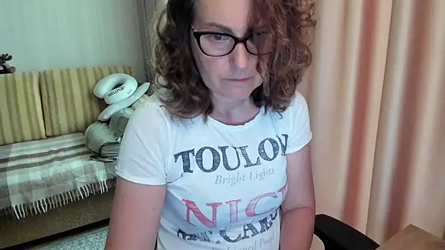 lauraoven online show from 06-10-26, 07:18