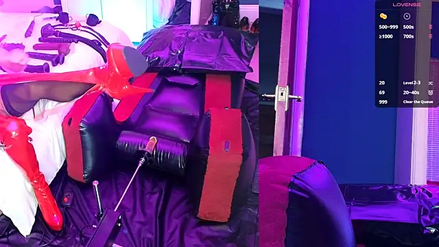 Kinky JXD online show from 10-13-25, 05:02