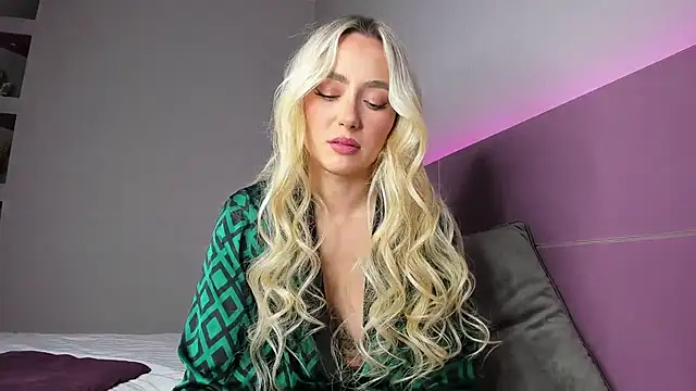 CrazyWomen online show from 02-01-26, 02:26