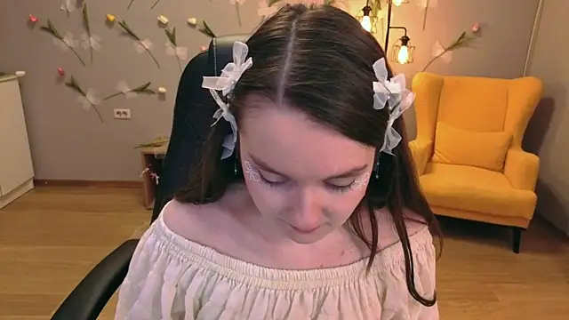 CloudGrace online show from 06-10-26, 06:18