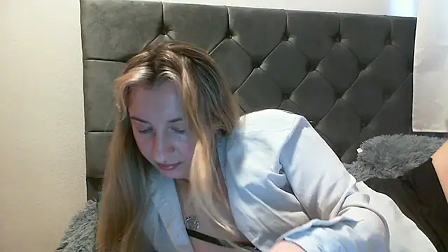 SusanCurt online show from 10-28-25, 10:41