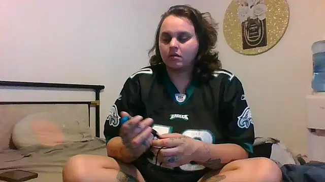 Snapshot of lyshaa chatting on 10-06-25, 06:11 lyshaa online show from 10-06-25, 06:11