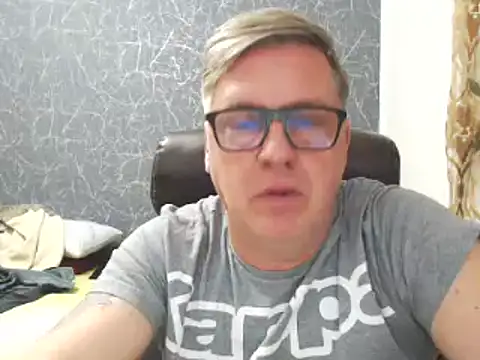 RobertStripX online show from 02-03-25, 02:45