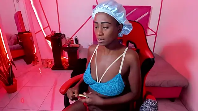 Snapshot of stNatashaBrunette chatting on 11-15-25, 12:19 stNatashaBrunette online show from 11-15-25, 12:19