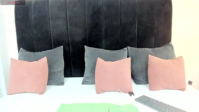 pink dustt online show from 07-25-26, 08:39