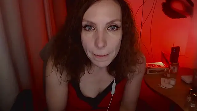 Snapshot of JohansonKatie chatting on 01-12-25, 07:00 JohansonKatie online show from 01-12-25, 07:00