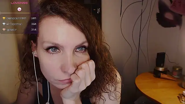 Snapshot of JohansonKatie chatting on 02-02-25, 01:45 JohansonKatie online show from 02-02-25, 01:45