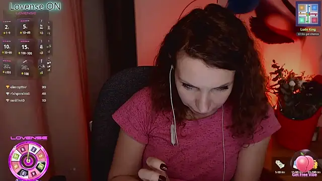 Snapshot of JohansonKatie chatting on 02-24-25, 09:20 JohansonKatie online show from 02-24-25, 09:20