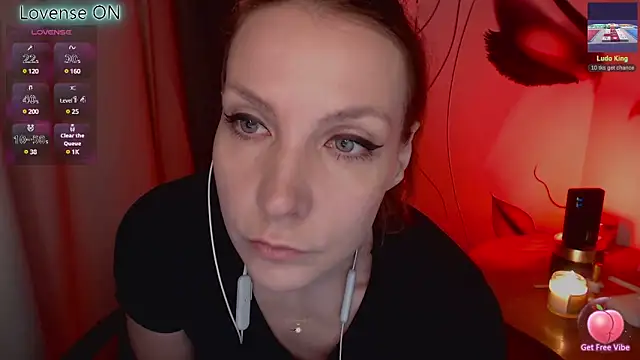 Snapshot of JohansonKatie chatting on 02-28-25, 02:20 JohansonKatie online show from 02-28-25, 02:20