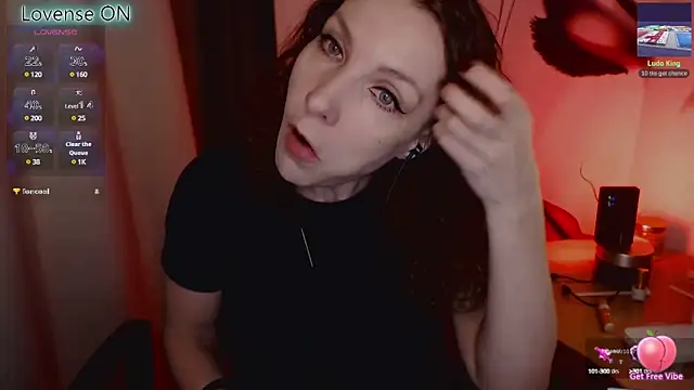 Snapshot of JohansonKatie chatting on 03-01-25, 02:59 JohansonKatie online show from 03-01-25, 02:59